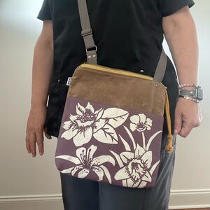Rachel Elise R.E. Weekdayer.  Crossbody Purse.